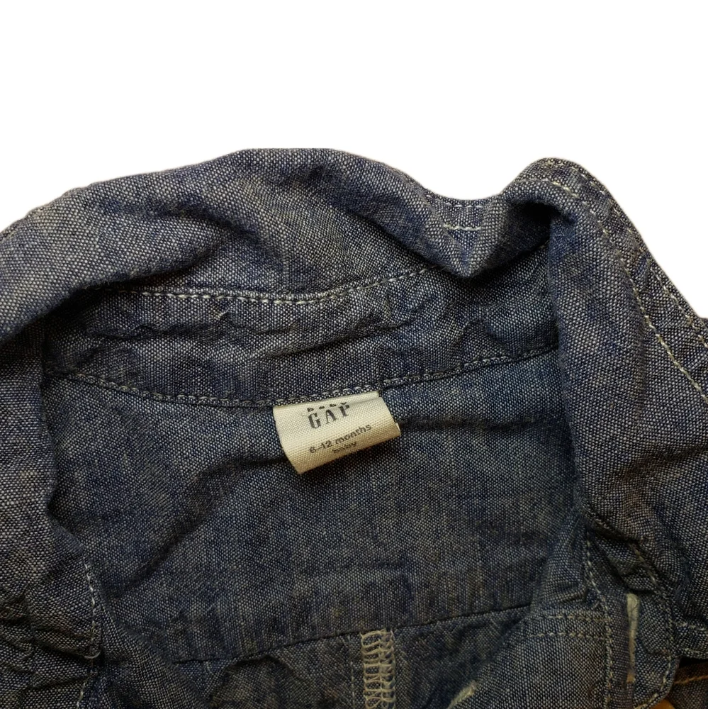 Baby Gap 6-12m Chambray Button Down Shortalls Romper